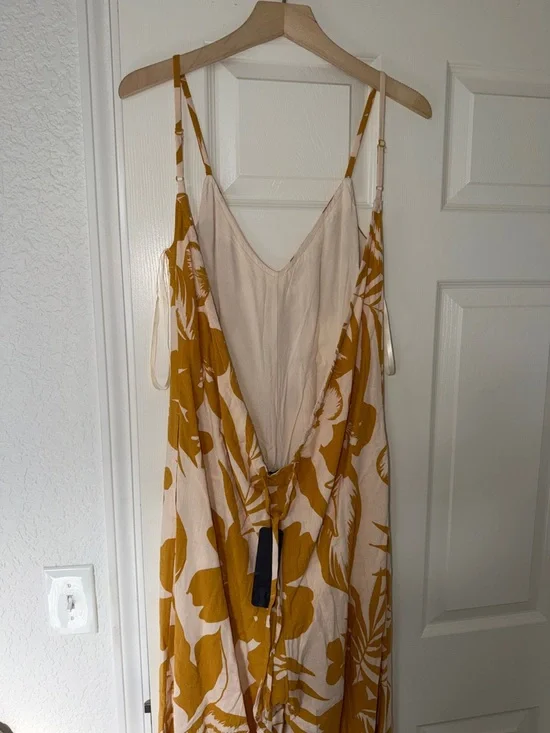 Vici Yellow Floral Wide-Leg Jumpsuit with Open Back - S - Picture 6 of 6